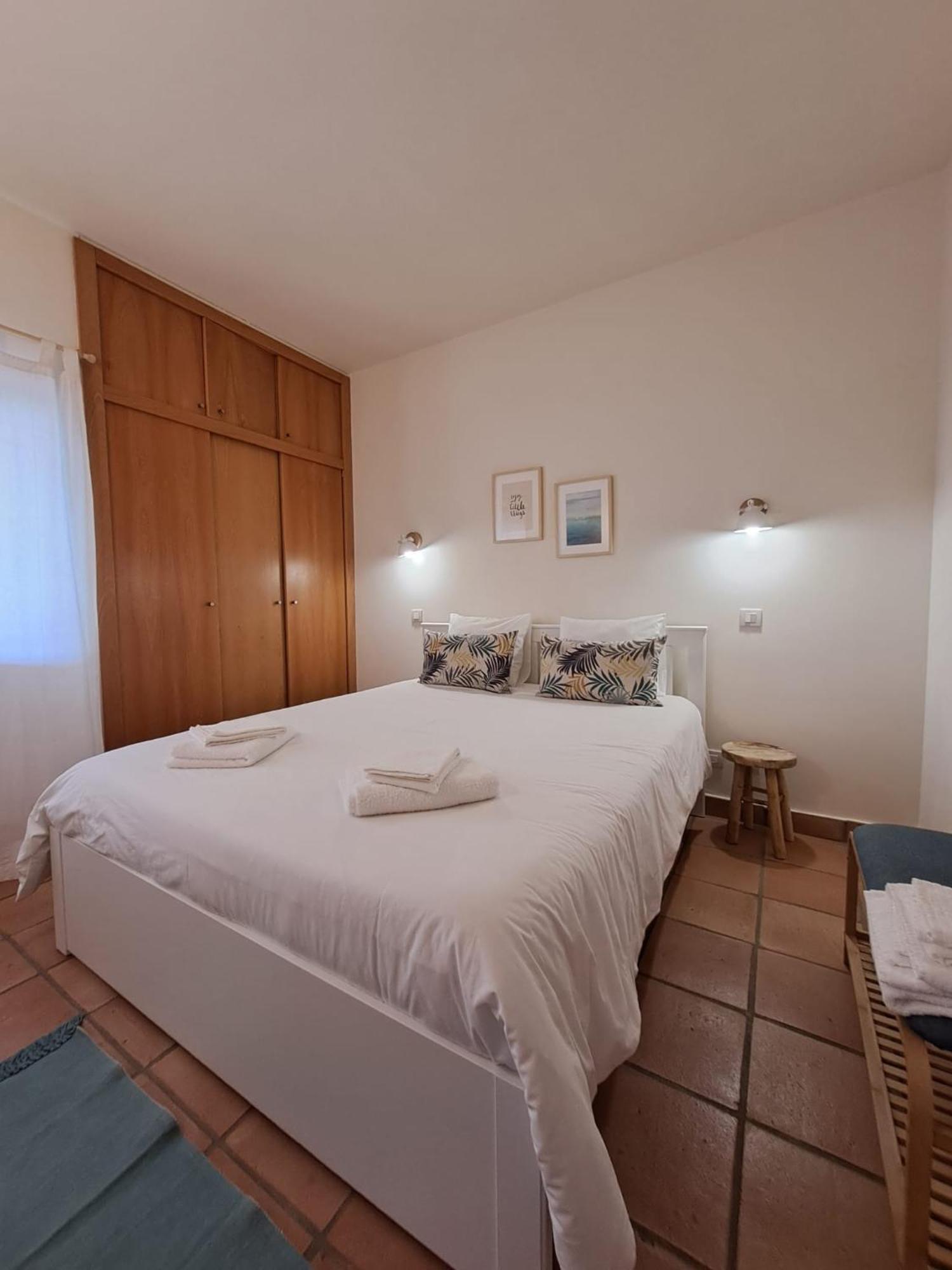 Sea View Apartment Near Meia Praia Beach In Lagos! Phòng bức ảnh